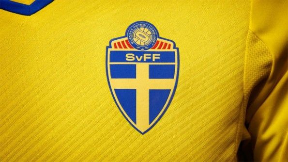 Stemma federazione svedese sulla maglia