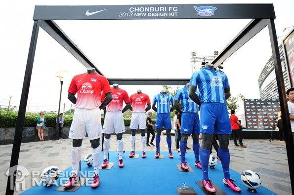 Le divise Nike del Chonburi 2013-2014