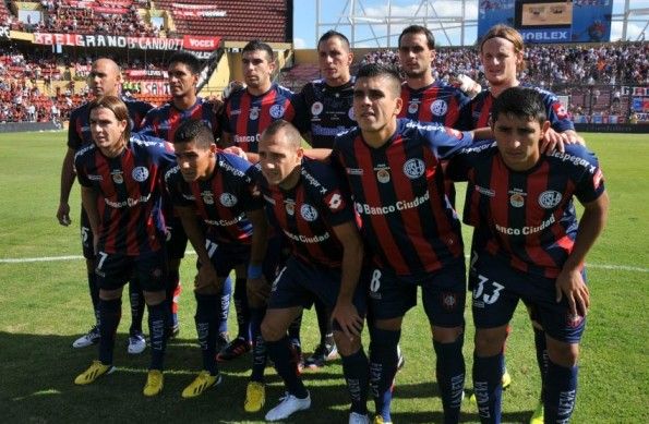 Colon San Lorenzo maglia papa Francesco