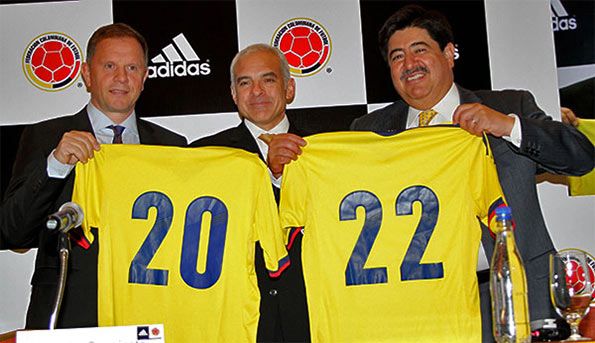 Adidas sponsor tecnico Colombia 2022