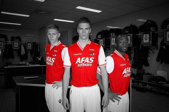 La divisa home dell'AZ Alkmaar 2013-2014