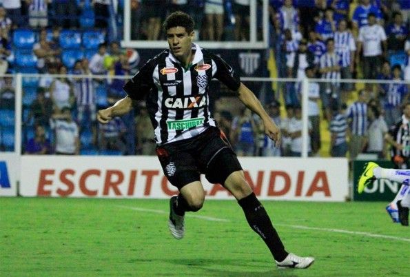 Maglia Figueirense 2013 con gli sponsor