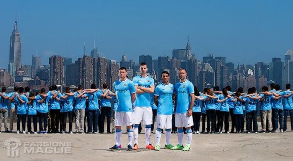 Presentazione kit Manchester City New York