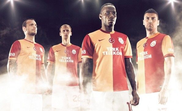 Presentazione maglia Galatasaray 2013-2014