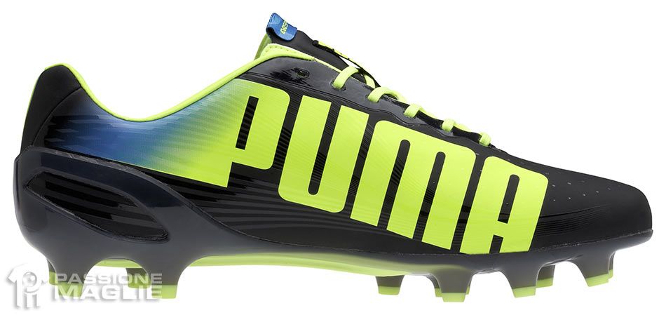 scarpe puma nere e gialle