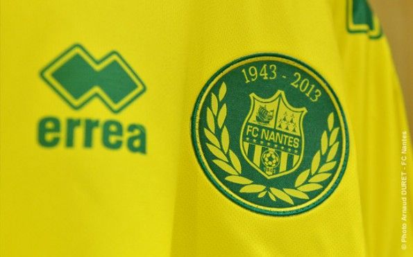 Stemma Nantes celebrativo 70 anni del club