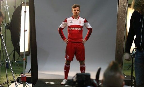 Andy Halliday divisa 2013-2014 Middlesbrough