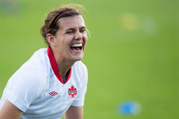 Kit away Canada femminile 2013-14