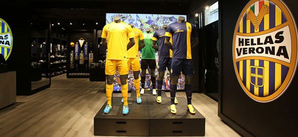 Inaugurazione Hellas Store 2013