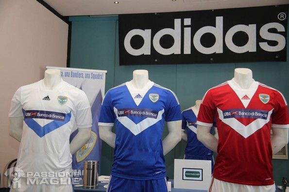 Maglie Brescia 2013-2014 adidas esordisce con una V poco tradizionale