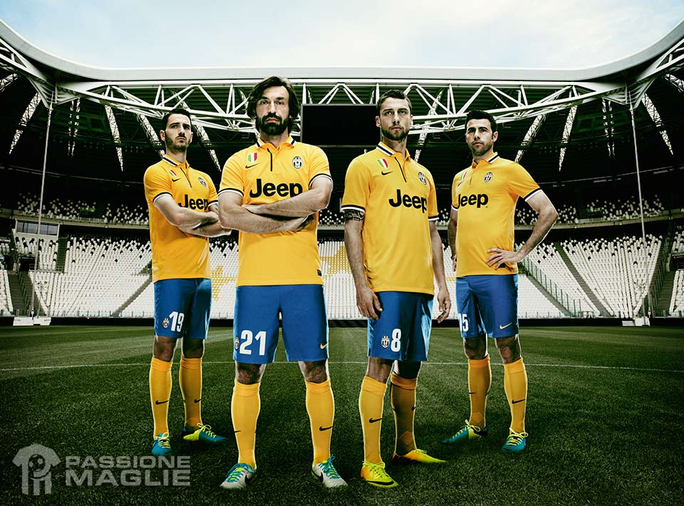 Kit Juventus away 2013-2014