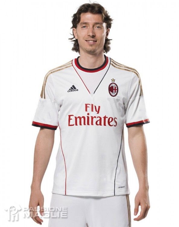 Montolivo seconda maglia Milan 2013-2014
