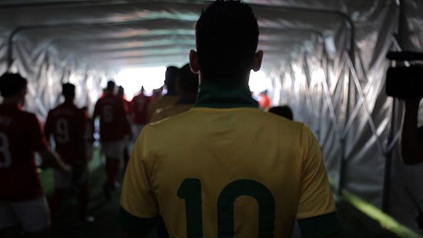 Neymar scende in campo