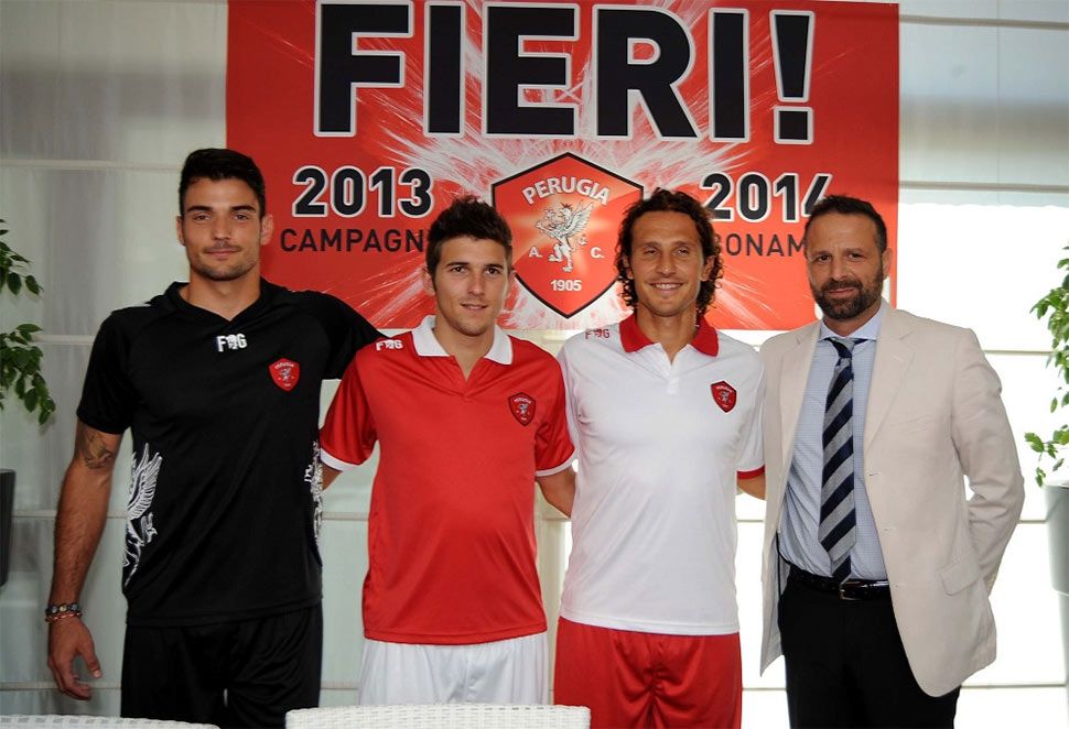Presentazione kit Perugia 2013-2014