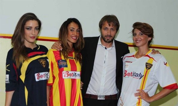 Presentazione maglie Lecce 2013-2014