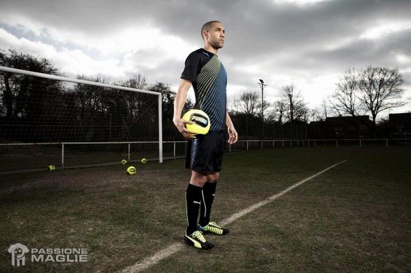 Clichy indossa Puma evoSpeed