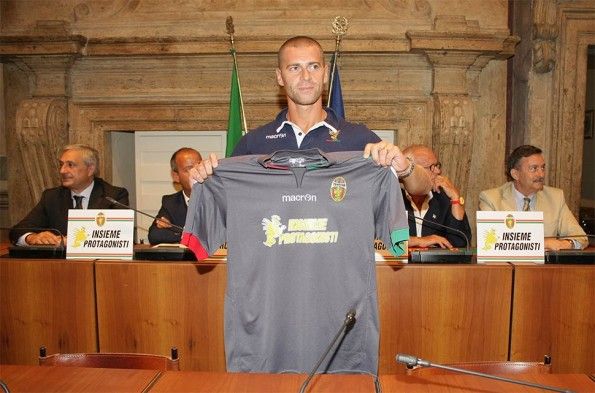 Terza maglia Ternana 2013-2014