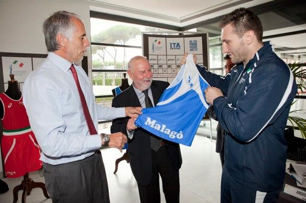 Cammarelle illustra maglia Italia FIP