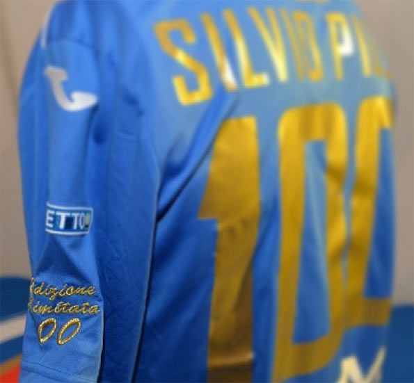 Ricamo manica sinistra maglia Novara-Piola