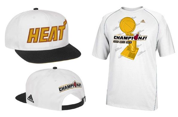 T-shirt e cappello celebrativi Miami Heat