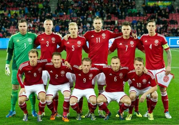 Divisa Danimarca home 2014-2015