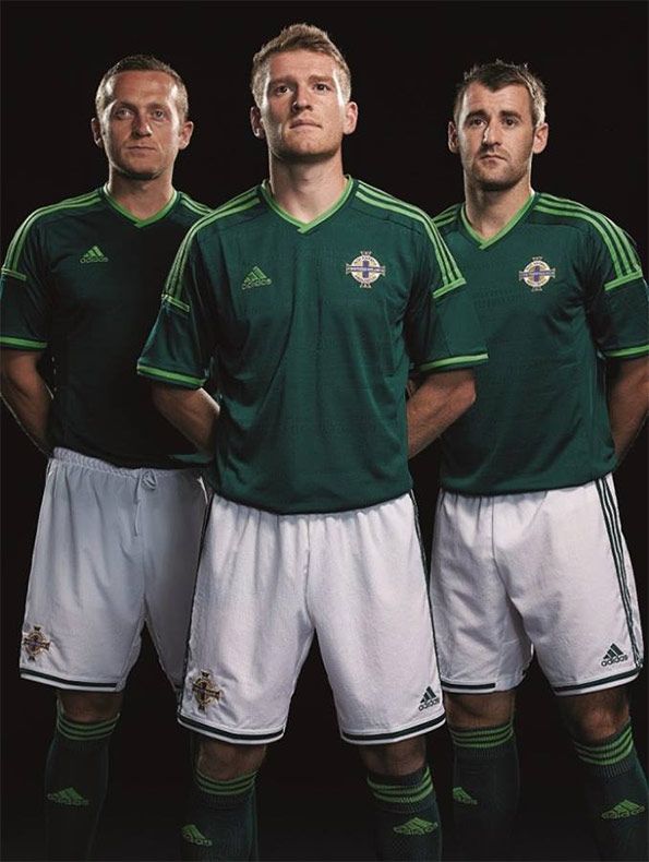Kit Irlanda del Nord 2014-2015