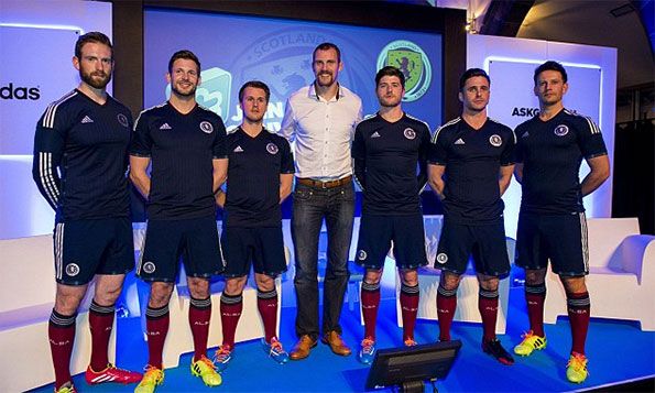 Presentazione maglia Scozia 2014-2015