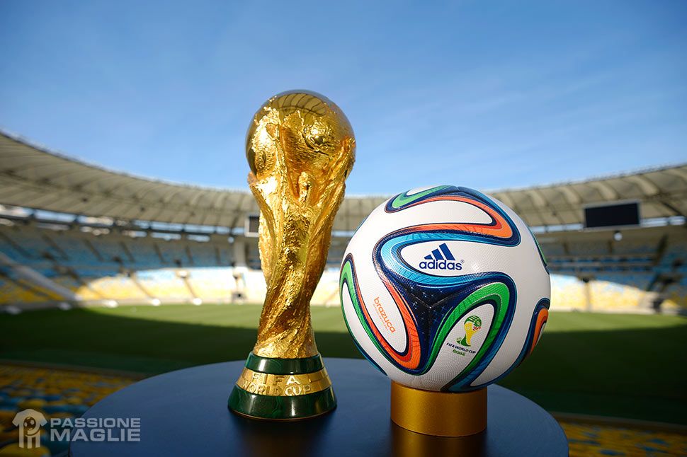 Pallone adidas Brazuca World Cup 2014