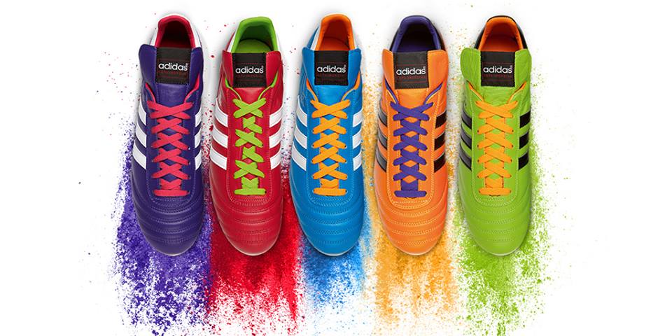 Le scarpe Copa Mundial di adidas in versione Samba multicolor