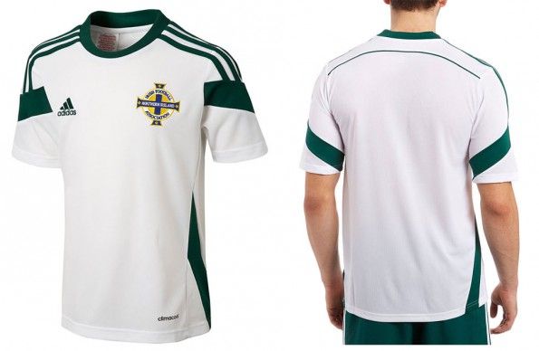 Seconda maglia Irlanda del Nord 2014-15