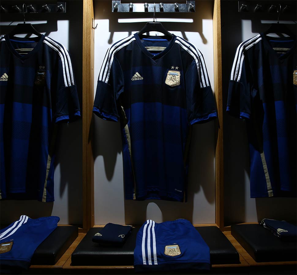 Kit Argentina away 2014 adidas