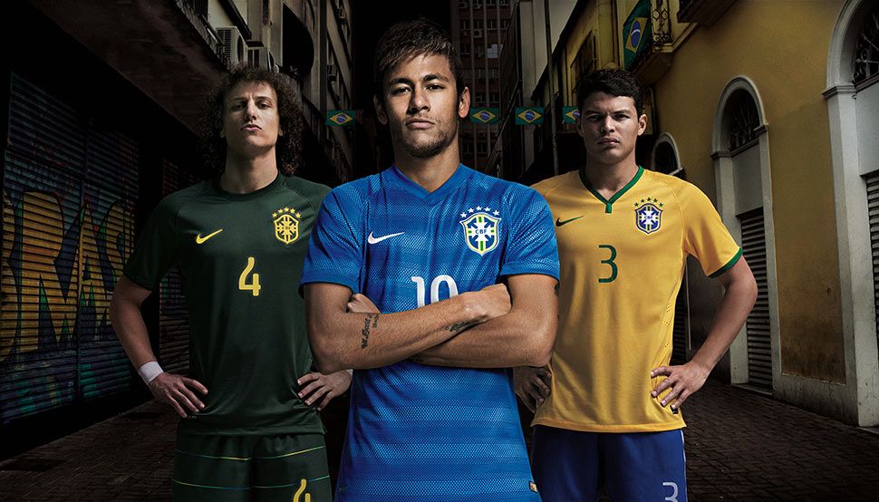 Seconda maglia Brasile Mondiali 2014 Nike, blu a strisce orizzontali