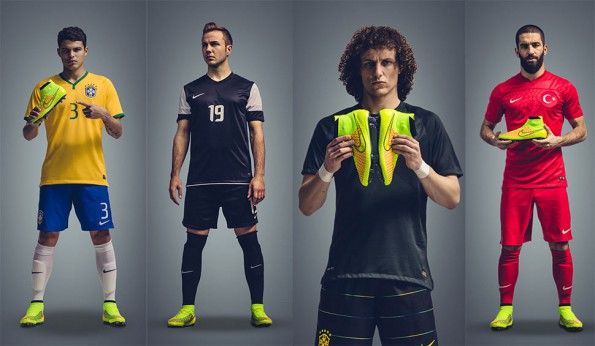 Calciatori testimonial Magista Nike