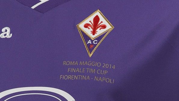 Scritta celebrativa maglia Fiorentina finale Coppa Italia