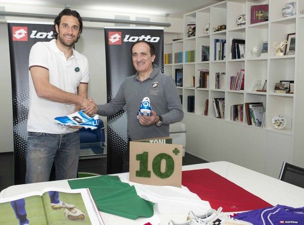 Luca Toni 10 anni con Lotto