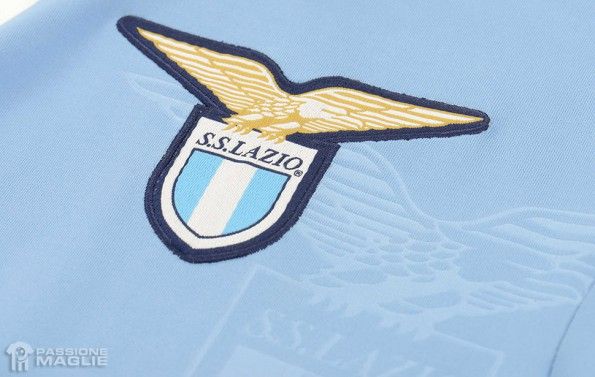 Stemma Lazio aquila maglia casa 2014-15