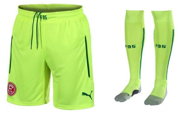 Pantaloncini calzettoni terza divisa Fortuna Dusseldorf 2014-15