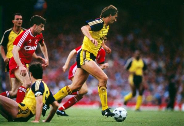 Arsenal, maglia away 1988-1989, Tony Adams