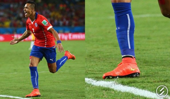 Alexis Sanchez Mercurial Superfly Nike