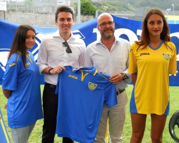 Conferenza divise Carrarese 2014-2015