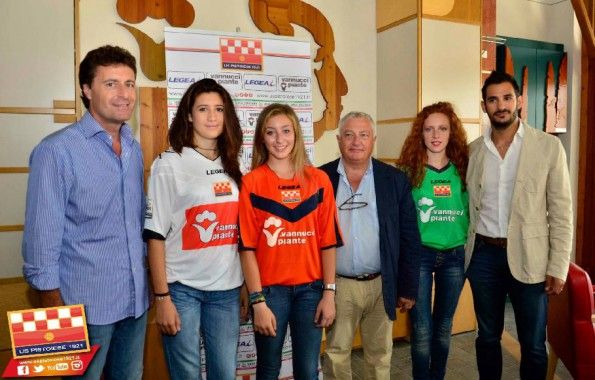 Presentazione maglie Pistoiese 2014-2015