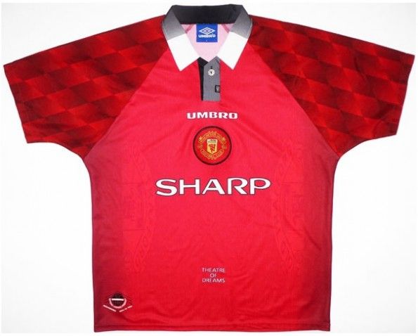 La maglia del Manchester United dal 1996 al 1998 - Venerdì Vintage