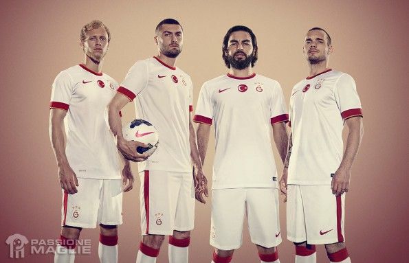 Divisa trasferta Galatasaray 2014-2015