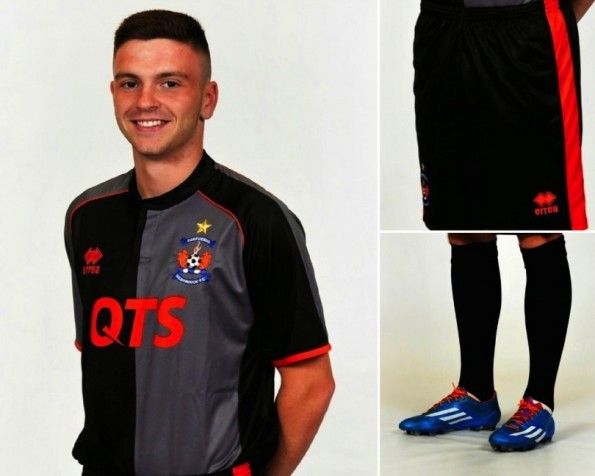 Terza maglia Kilmarnock 2014-2015