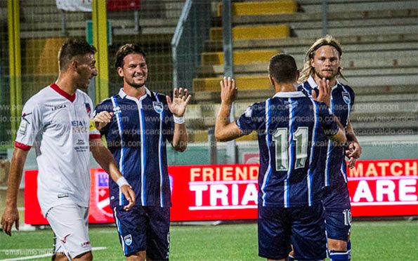 Divisa trasferta Pescara 2014-15