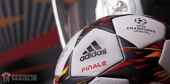 Particolare pallone Finale 14 Champions League 2014-2015