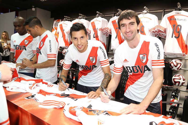 Presentazione maglia River Plate 2014-2015