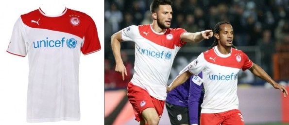 Terza maglia Olympiakos 2014-2015