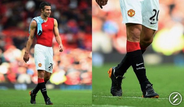 Robin Van Persie con le scarpe F50 custom