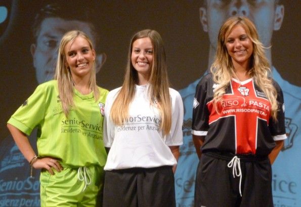 Presentazione maglie Pro Vercelli 2014-2015